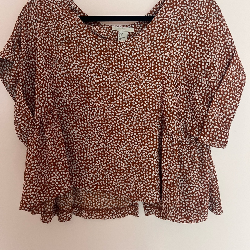 H&M Brown and White 3/4 Sleeve Boxy Blouse